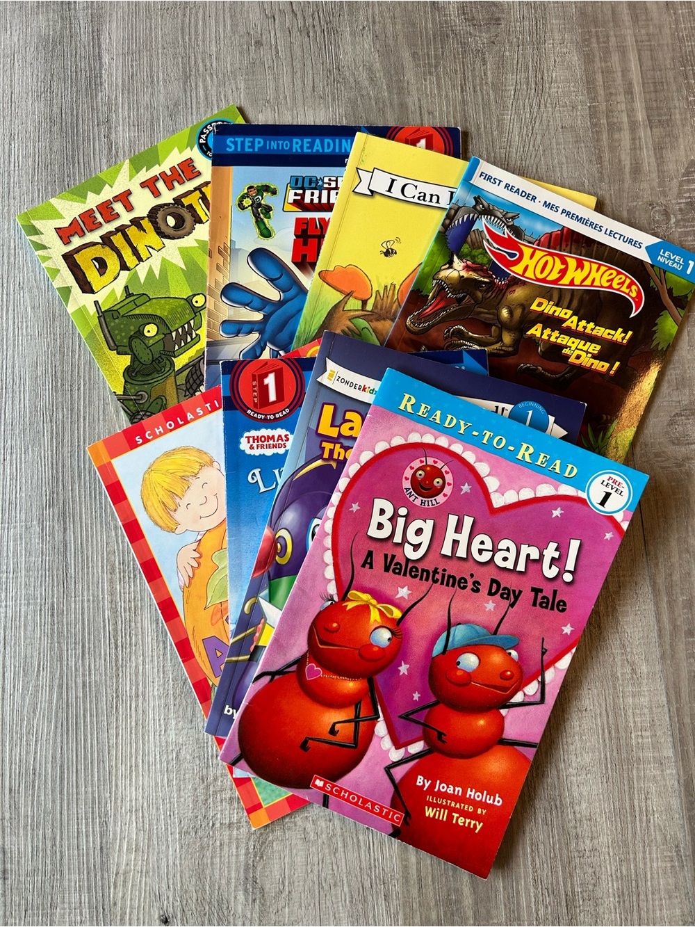 0126. Lot of 8 Level 1 Readers: Assorted Titles